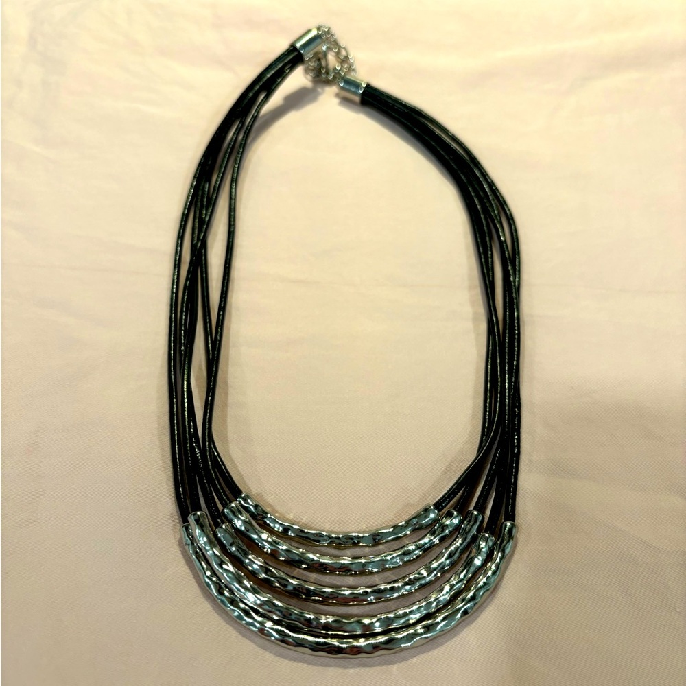 Necklace, Black w Silver